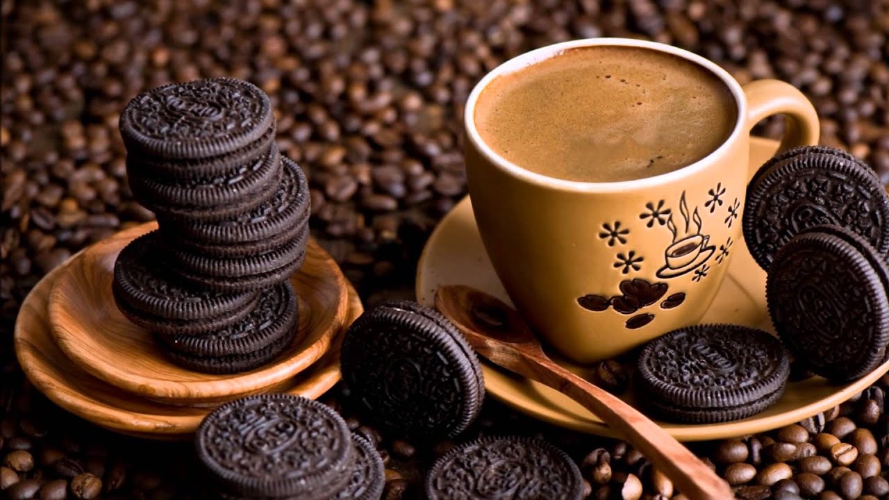 لماذا نشرب الماء بعد القهوة؟